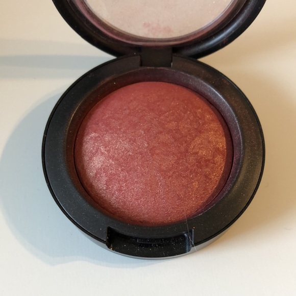 MAC Cosmetics Merrily mineralize blush - Picture 3 of 5